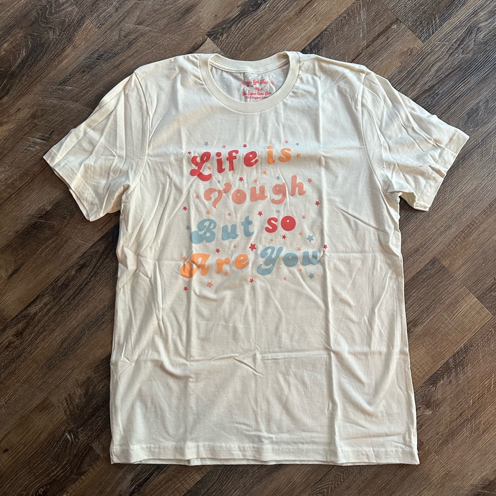 Cream Graphic Tee - Short Sleeve